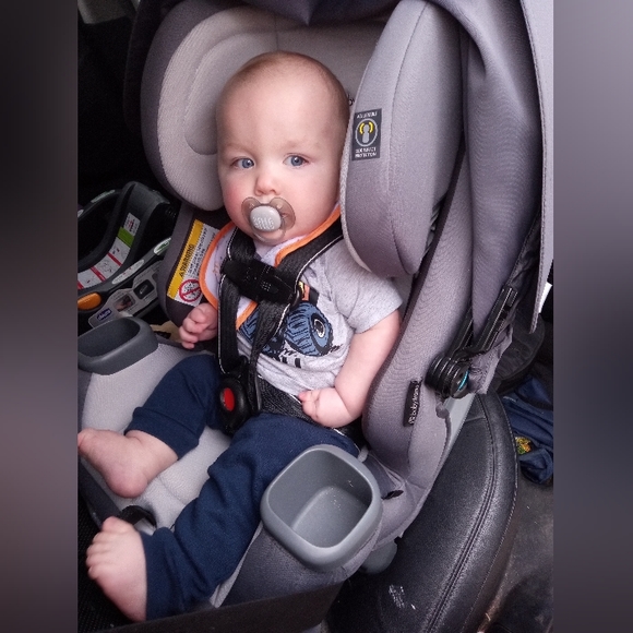 Hey everyone! I sell a variety of things at great prices! Come check me out! ๐ - Picture 13 of 16